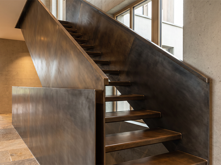 Devis escalier Maroc pour escalier métallique sur mesure avec marches en bois et structure acier